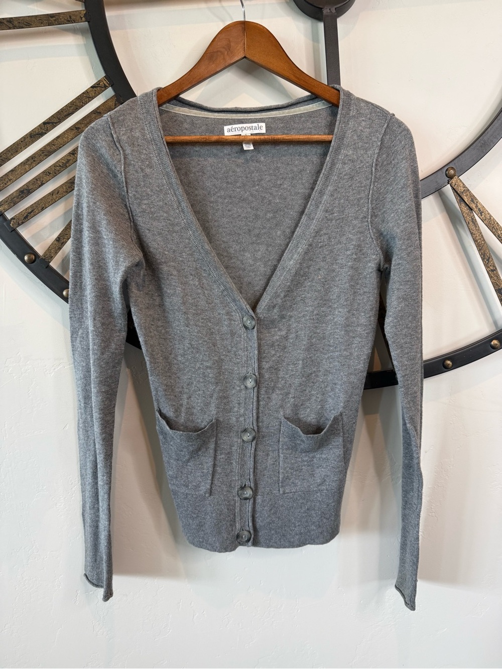 Aeropostale Women's Heather Gray V-Neck Button Front lightweight Cardigan
